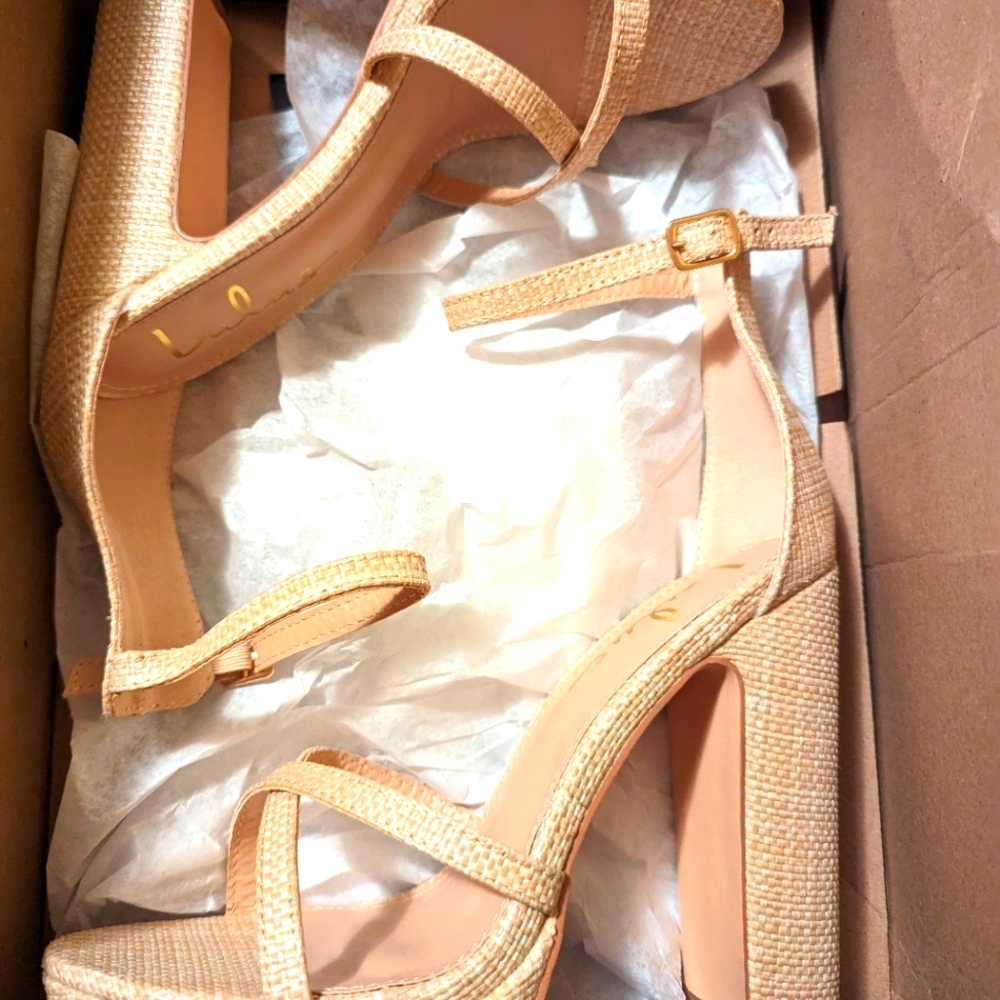 Lulu's NIB Heels - Picture 2 of 3